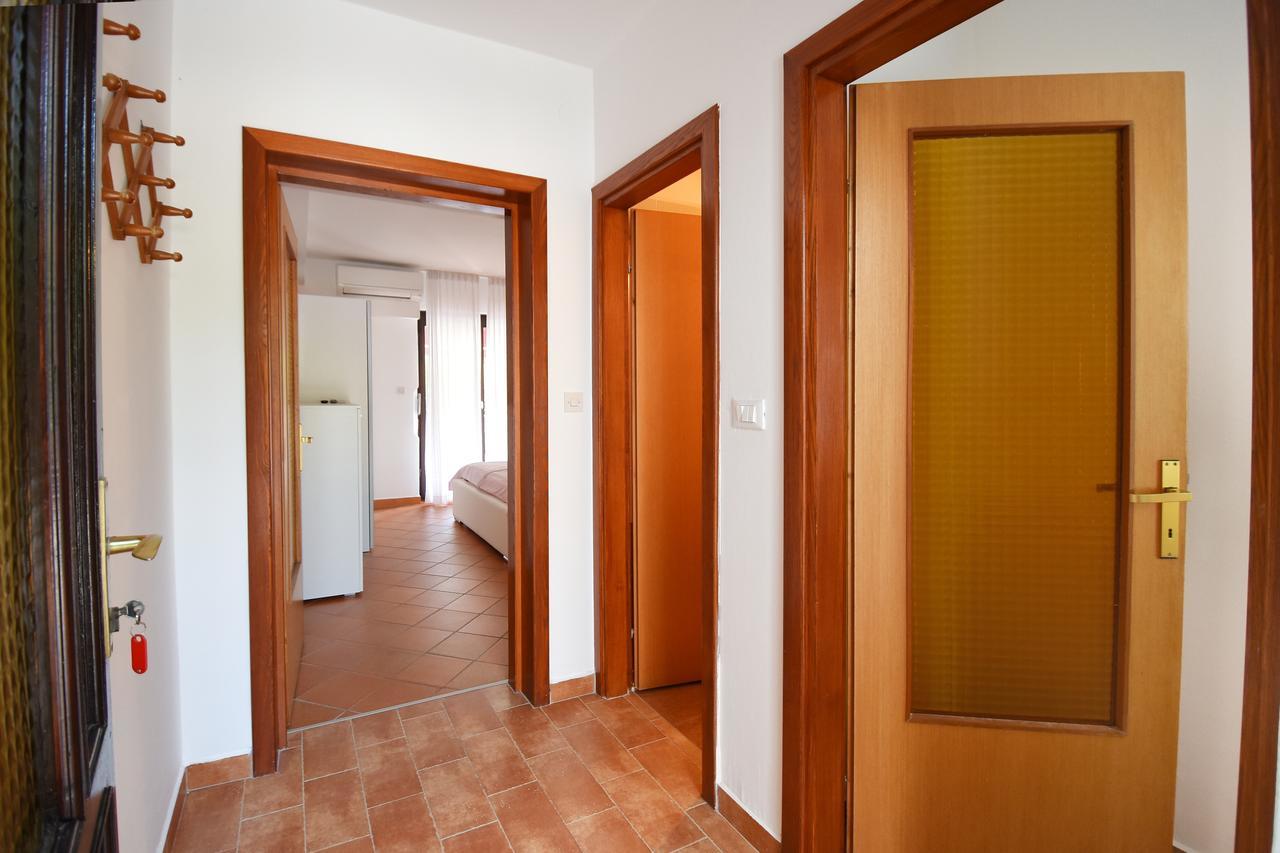 Apartment Sambris No 1 Vrsar Buitenkant foto